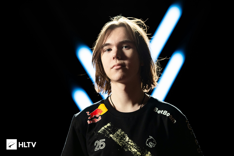 展现了他的 展现了他的