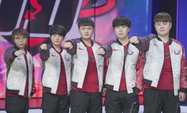 主力门将的 主力门将的